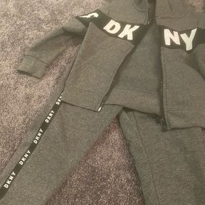 DKNY Set